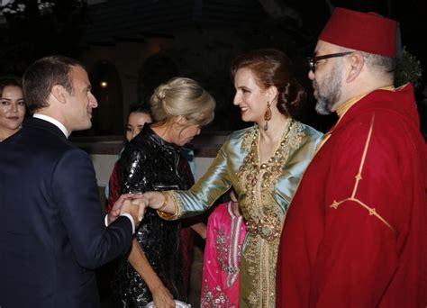 Photo Emmanuel Macron Et Brigitte Macron Accueillis Pour L Iftar Par