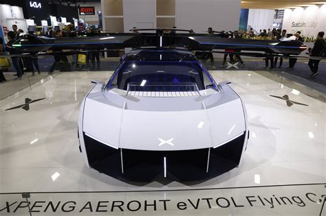 El coche volador chino XPeng Aeroht eVOL 300 km de autonomía y un