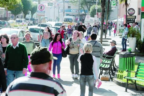 Expectativa De Vida Do Brasileiro Sobe Para Anos Jornal Seman Rio