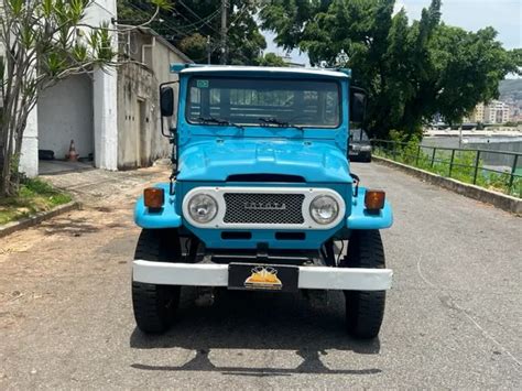 Toyota Bandeirante Caminhonete Azul Pau Para Toda A Obra Carros