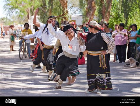 Mapuche Indians Performing A Dance San Pedro De Atacama Región De