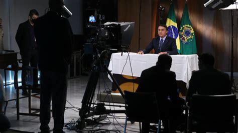 Oposição diz que discurso de Bolsonaro foi vergonhoso governistas