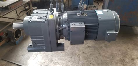 S Series Hard Tooth Parallel Shaft Foot Mounted Helical Worm Gear Motor