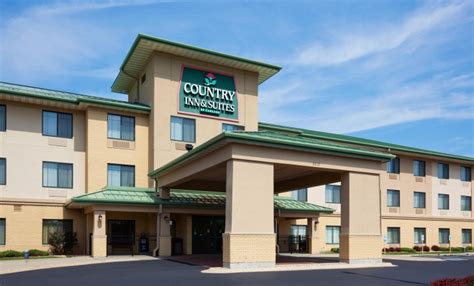 Country Inn & Suites by Radisson - Middleton | Travel Wisconsin