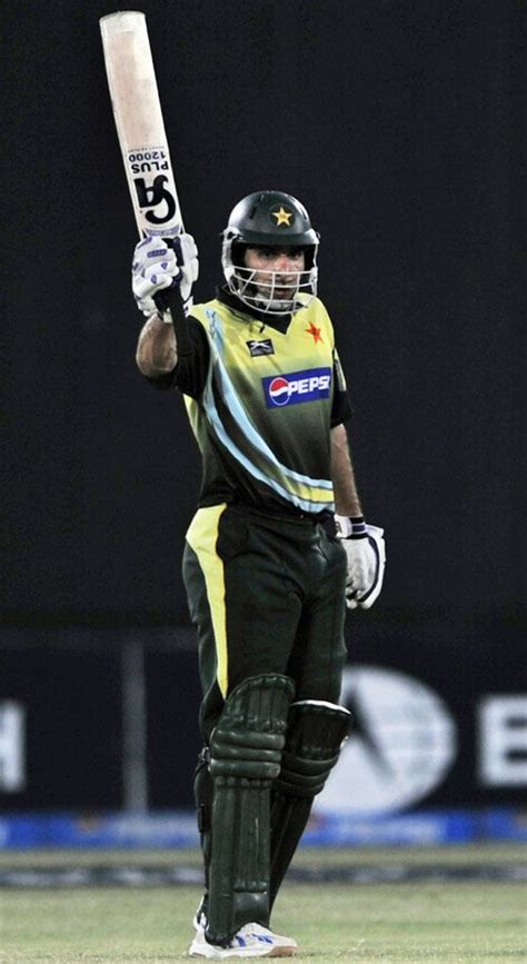 Misbah-ul-Haq turned in another spectacular Twenty20 performance | ESPNcricinfo.com