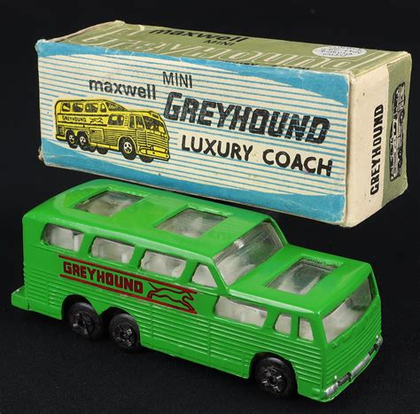 Maxwell Mini 503 Greyhound Luxury Coach - QDT