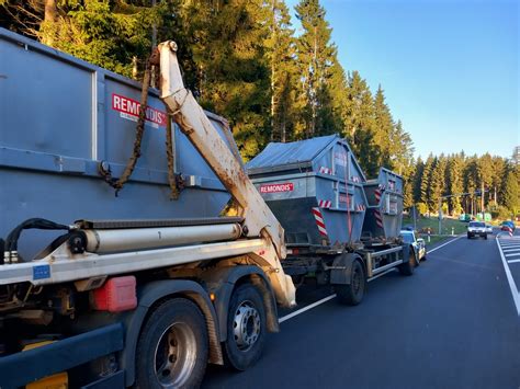 Pol Pdtr Unfallflucht Auf Der B Neue Ampelanlage Bei