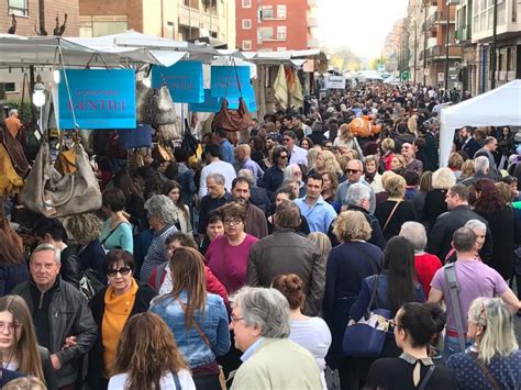 Gli Ambulanti Di Forte Dei Marmi A Sarnico Sabato Giugno Bergamonews