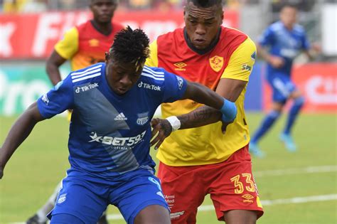 Emelec Puso En Apuros Al Aucas Pero No Pudo Sostener Ventaja E Igual