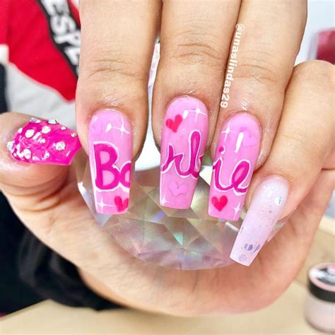 Barbie nails uñas Barbie