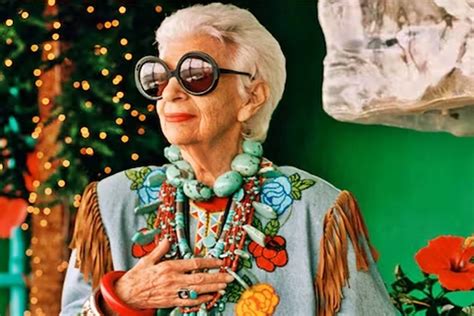 Fashion Icon Iris Apfel Dies At 102 A Look Back At Her Legendary Style