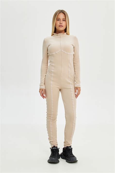SKI JUMPSUITS – UpWearAndSuits