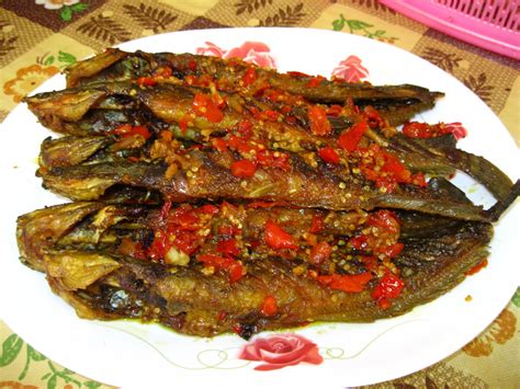 Dari Dapur Maklong Ikan Keli Masak Sambal