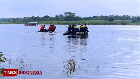 Pencarian Dua Korban Tenggelam Di Waduk Gondang Dilanjutkan Times