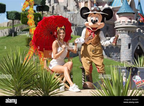 Iris Mittenaere Miss Univers Attends Jungle Book Jive Photocall