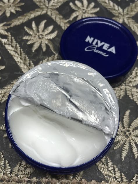 Nivea Creme Reviews, Price, Benefits: How To Use It?