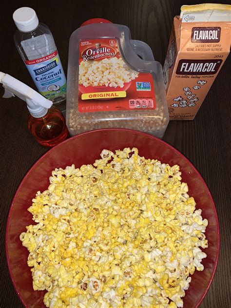 Finally achieved that fluffy movie theatre popcorn taste! : r/popcorn