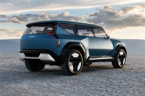 Kias Electric Suv Concept Unveils Futuristic Designs That Include A 27