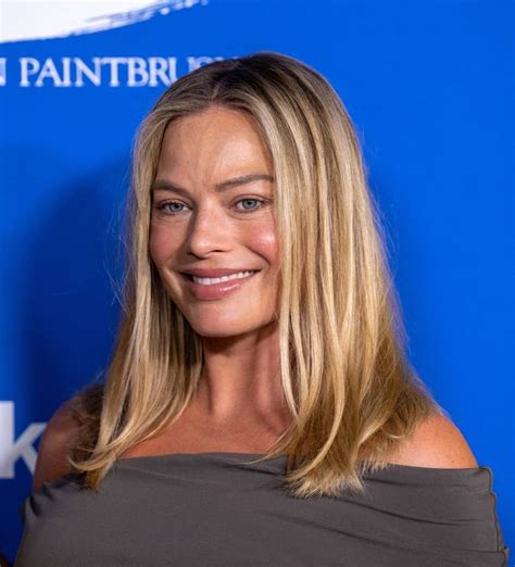 Margot Robbie Got Real About Her Wolf Of Wall Street Nude Scene And How It Came To Be