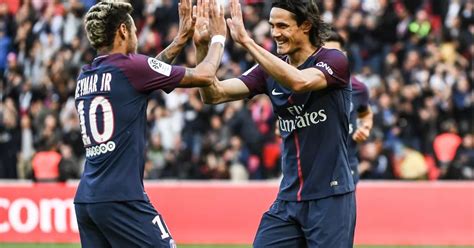 Neymar Scores Stunning Free Kick As Paris Saint Germain Thump Ligue 1