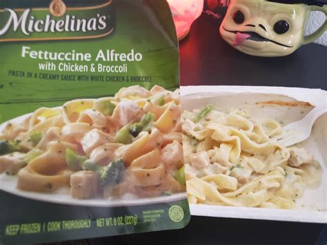 Michelina S Fettuccine Alfredo With Chicken And Broccoli Frozendinners