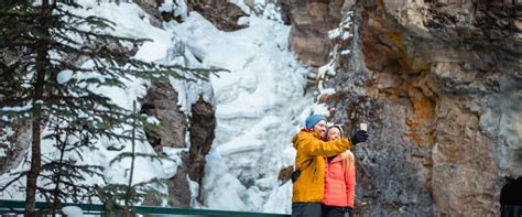 Hike Johnston Canyon Icewalk Discover Banff Tours