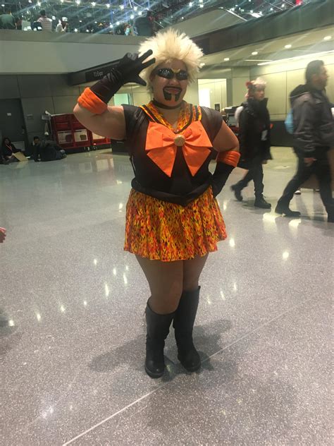 guy fieri outfit 3