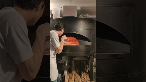 Pizza Being Made At Pizza Studio Tamaki YouTube