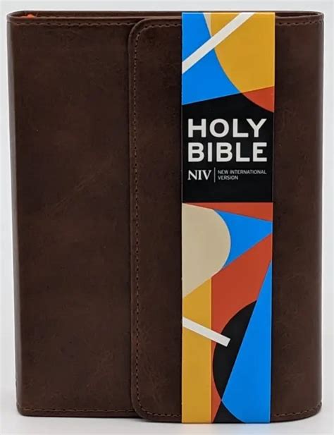 NIV Pocket Brown Soft-tone Bible with Clasp (Paperback) by