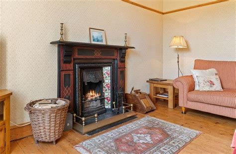 Pendre Farmhouse In Llwyndafydd Cardiganceredigion Dyfed Sleeps 6