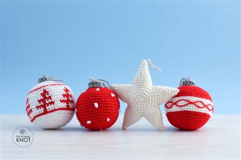 Crochet Christmas Baubbles Set