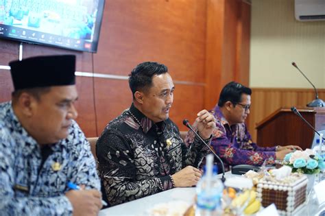 Pj Bupati Lebak Buka Fgd Evaluasi Penanggulangan Kemiskinan Dan