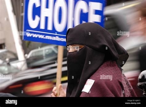 Hijab Ban France Hi Res Stock Photography And Images Alamy