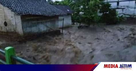 Hujan Deras Banjir Kembali Terjang Desa Alasmalang Media Jatim