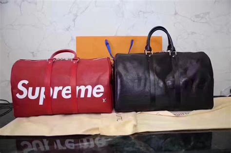 Louis Vuitton X Supreme Keepall Bandouliere Epi 45 Red Semashow