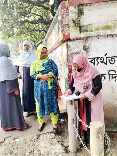 ‘নির্বাচনের বছরে সরকারকে বিপাকে ফেলবে নতুন শিক্ষাক্রম