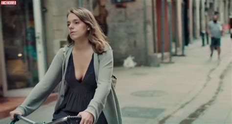 Naked Maria Rodríguez Soto in The Days To Come