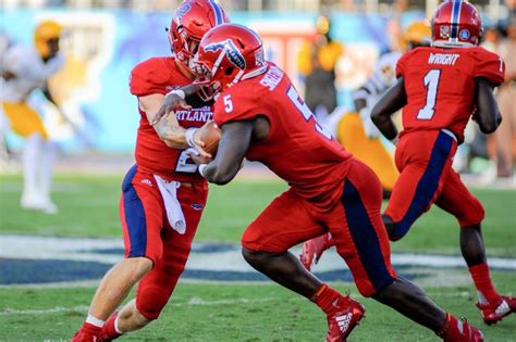 Fau Owls Upset The Fiu Panthers In Annual Shula Bowl Worldwidewest