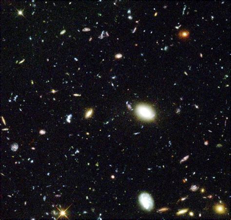 Nova Online Runaway Universe Galaxies Observed In Hubble Deep Field Image