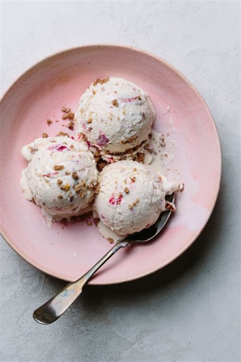 Rhubarb Crumble Ice Cream Beyond Sweet And Savory