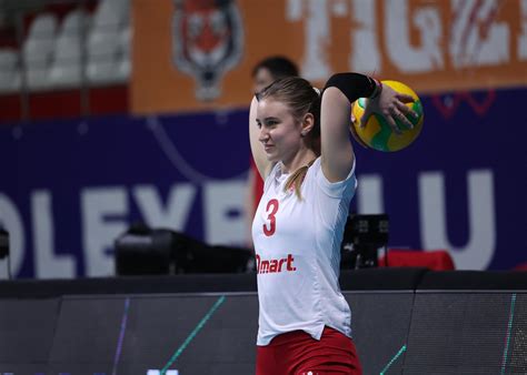 CLVW 82 Eczacibasi Dynavit ISTANBUL V SC Prometey DNIPRO CEV