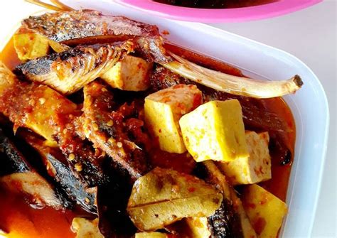 Resep Ikan Tongkol Dan Tahu Balado Oleh Desy Cookpad