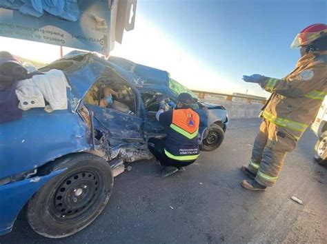 Choque múltiple en Gómez Palacio deja 2 muertos y 3 lesionados