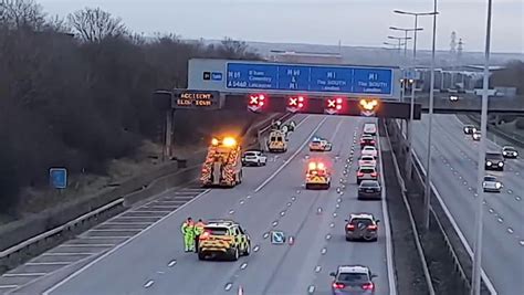 M1 Closed In Leicestershire After Serious Crash Leicestershire Live