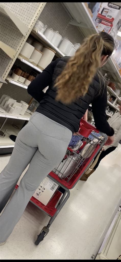 Super Tight Latina Milf Tight Grey Leggings Spandex Leggings Yoga Pants Forum