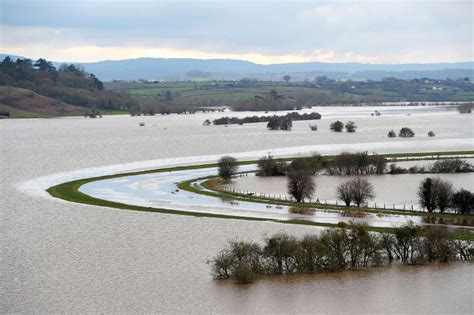 Dramatic Flooding Photos Show The Scale Of Devastation In Somerset ...