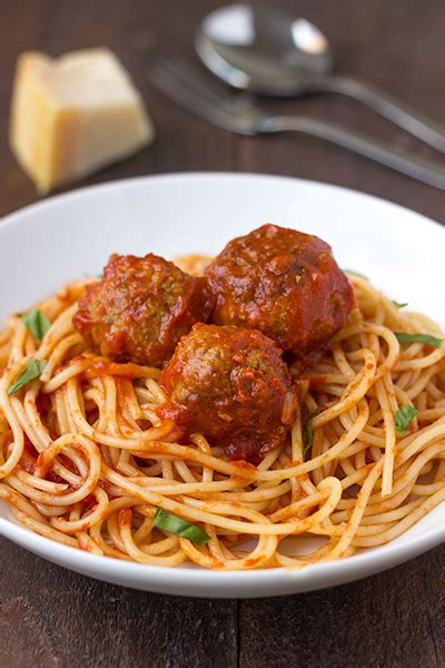 Spaghetti Met Gehaktballetjes In Tomatensaus Meersmaak