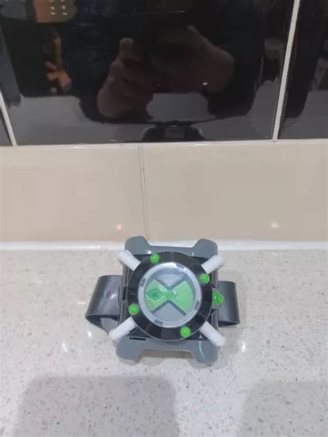 Original Ben Omnitrix Watch Fx Lights Sounds Toy Bandai Alien