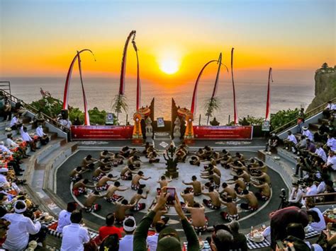 Bali Uluwatu Tempel Kecak Feuertanz Private Tour GetYourGuide