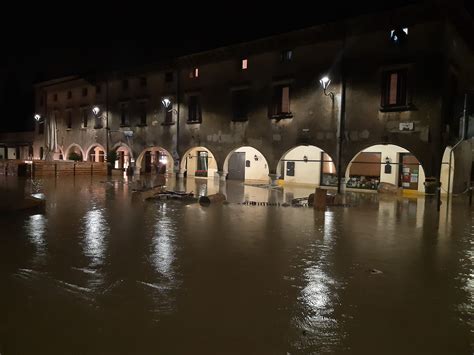 Maltempo Esondazioni Ed Evacuazioni Nel Trevigiano E Bellunese